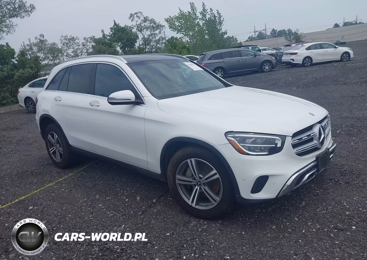 2021 Mercedes-Benz Glc 300 4Matic Suv – zdjęcie 1 z 17