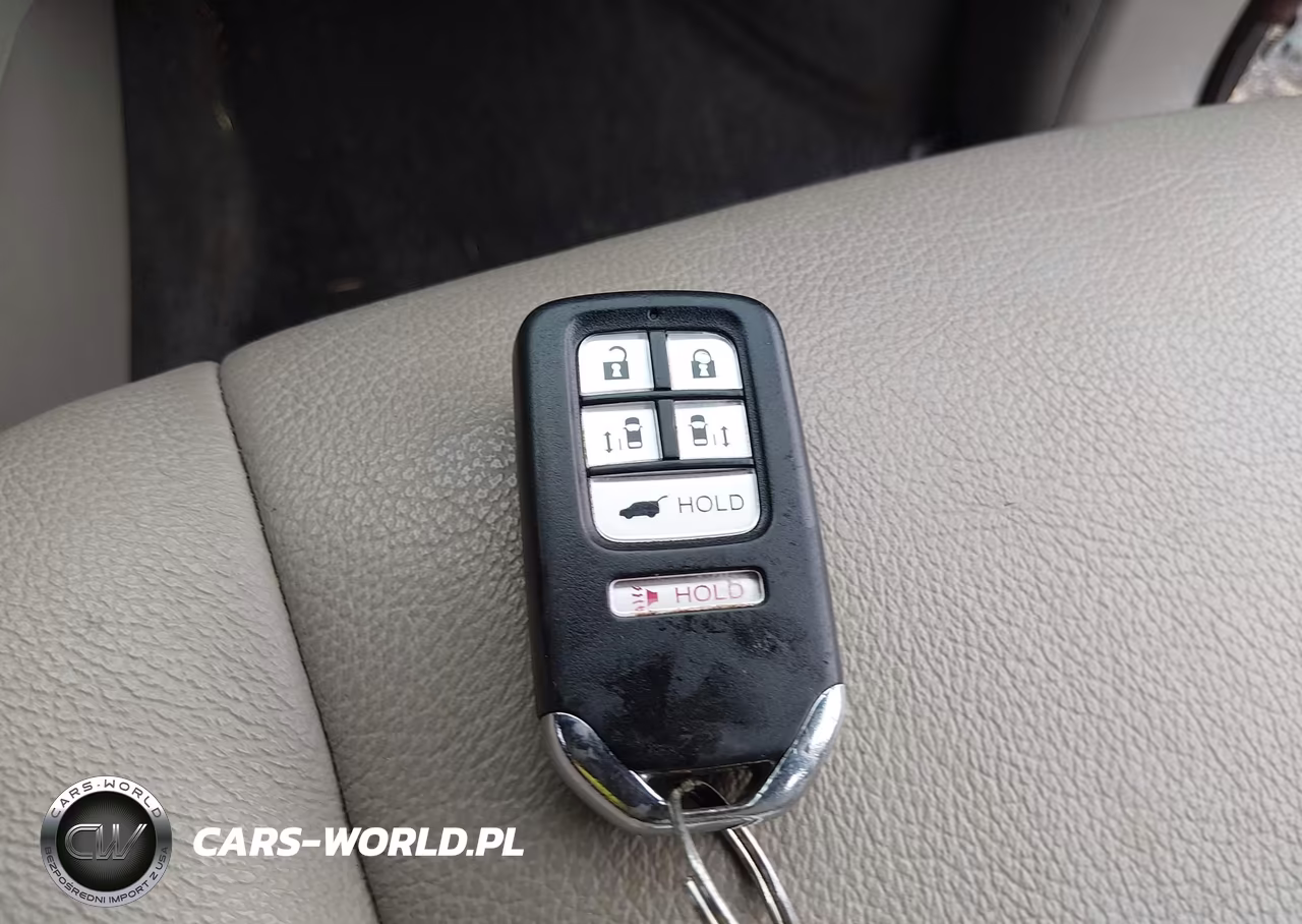 2016 Honda Odyssey Touring-Touring Elite VIN:5FNRL5H9XGB125551 - 11
