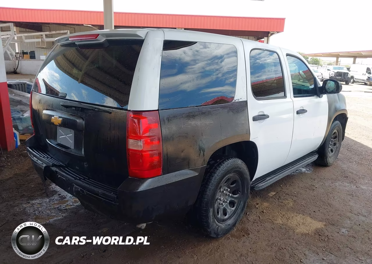 2014 Chevrolet Tahoe Commercial VIN:1GNLC2E03ER198107 - 4