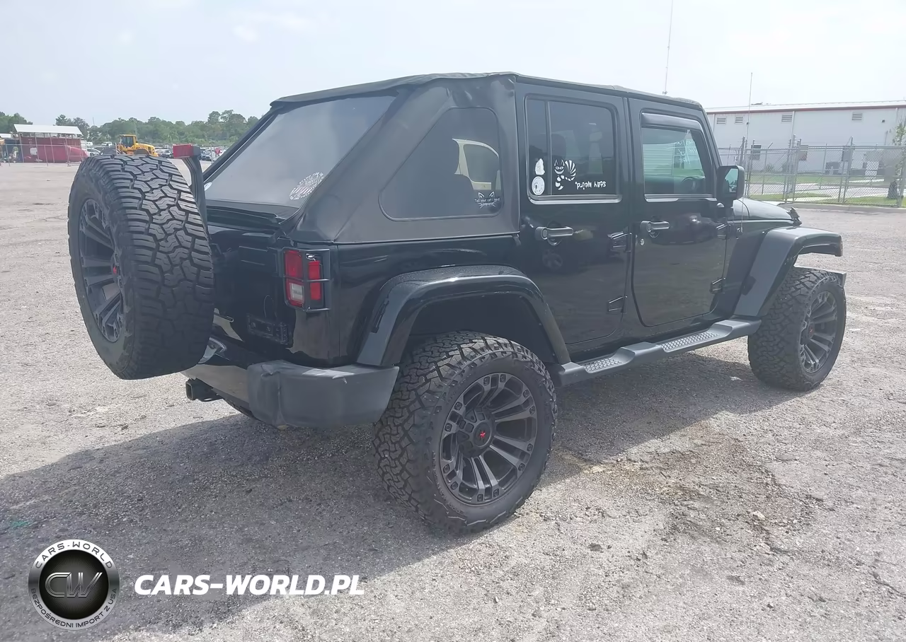 2018 Jeep Wrangler Jk Unlimited Altitude 4X4 VIN:1C4BJWEG6JL867546 - 4