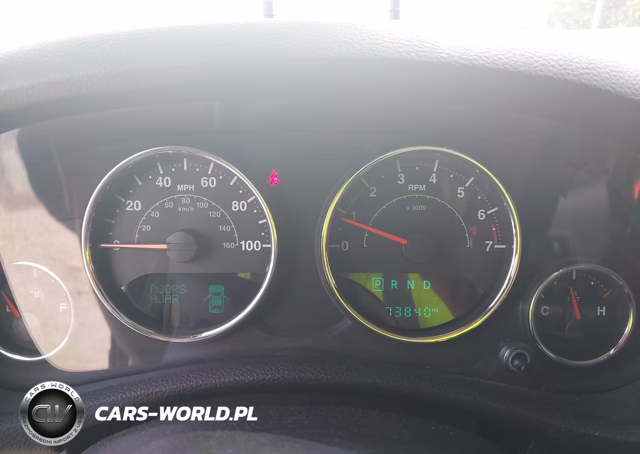 2018 Jeep Wrangler Jk Unlimited Altitude 4X4 VIN:1C4BJWEG6JL867546 - 7