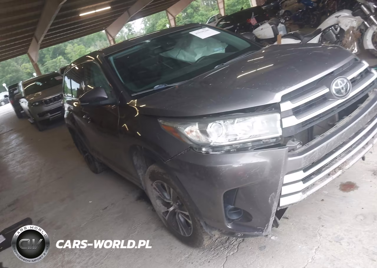 2018 Toyota Highlander Le – zdjęcie 1 z 16