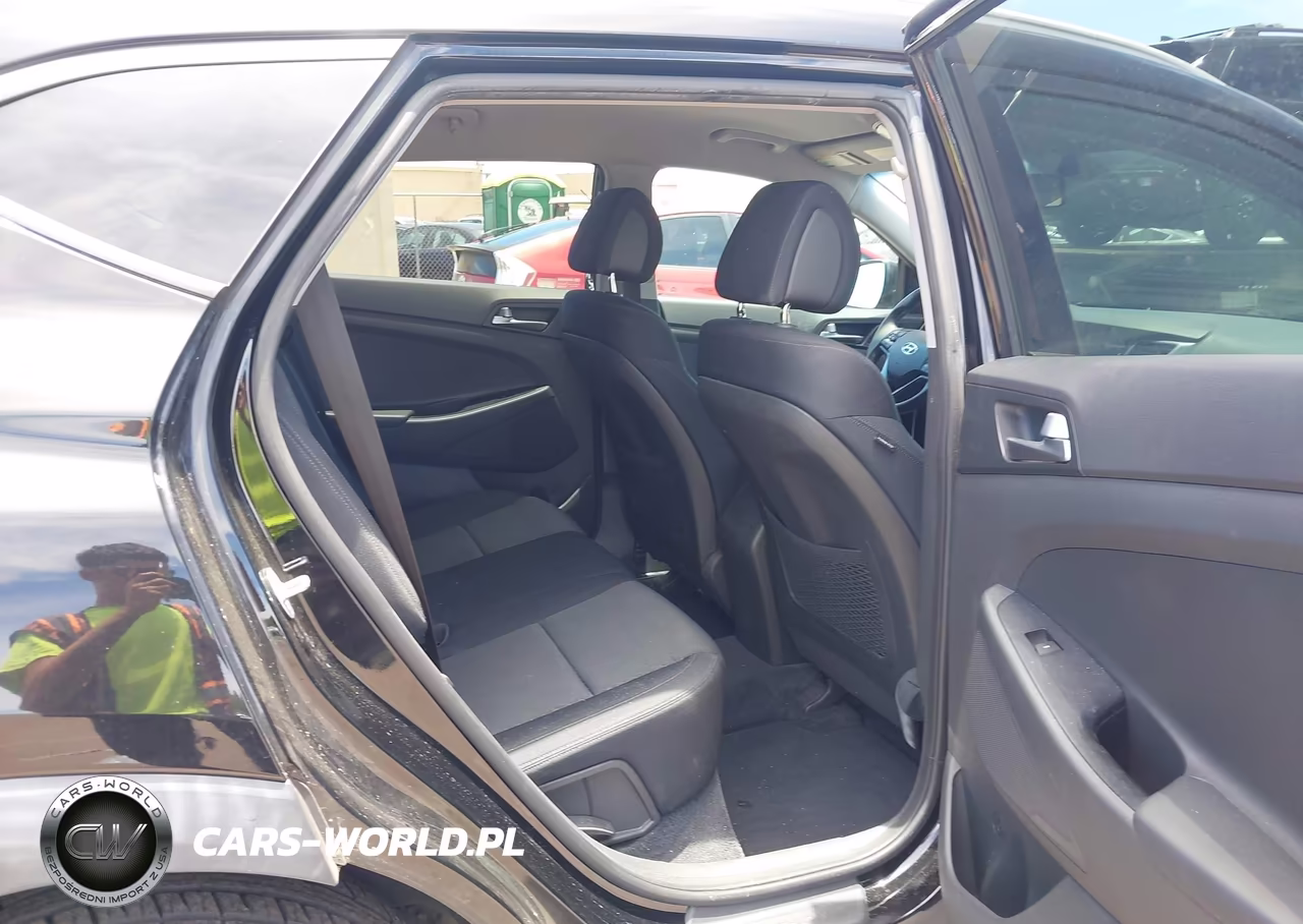 2016 Hyundai Tucson Sport VIN:KM8J33A23GU035465 - 8