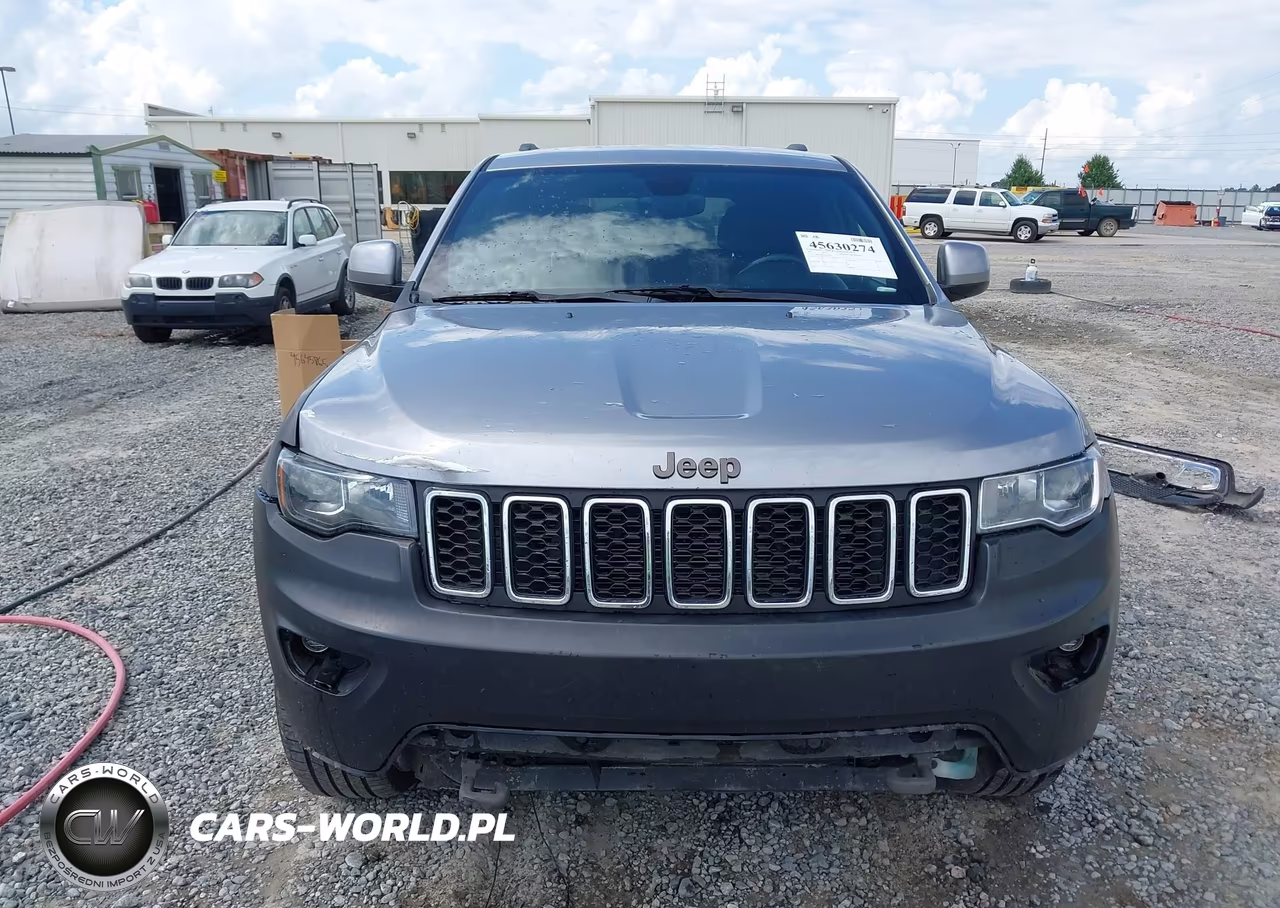 2017 Jeep Grand Cherokee 75Th Anniversary Edition 4X2 VIN:1C4RJEAG8HC669320 - 12