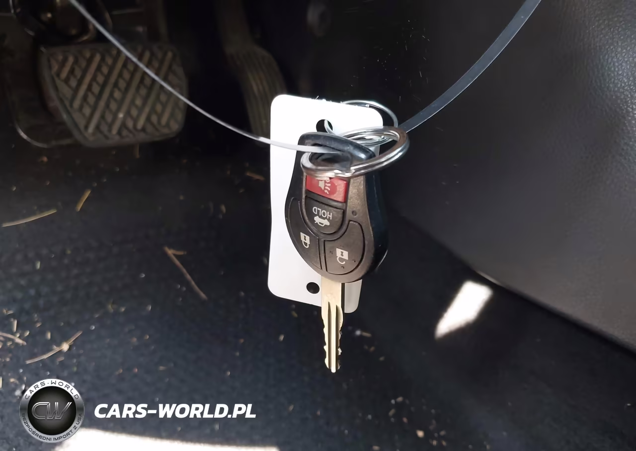 2018 Nissan Sentra S VIN:3N1AB7AP9JY323122 - 11