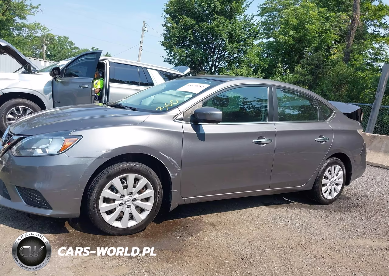 2018 Nissan Sentra S VIN:3N1AB7AP9JY323122 - 15