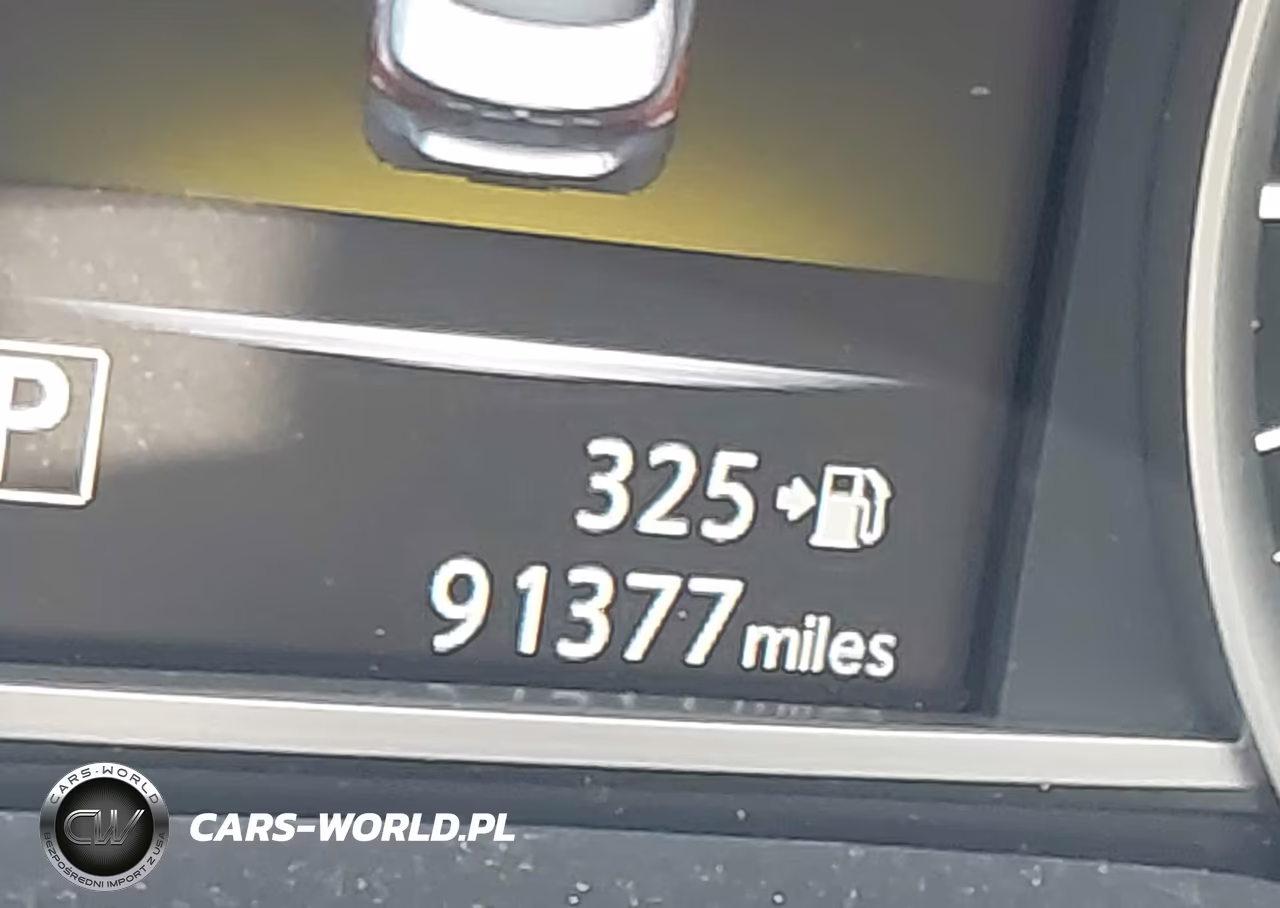 2018 Nissan Sentra S VIN:3N1AB7AP9JY323122 - 16