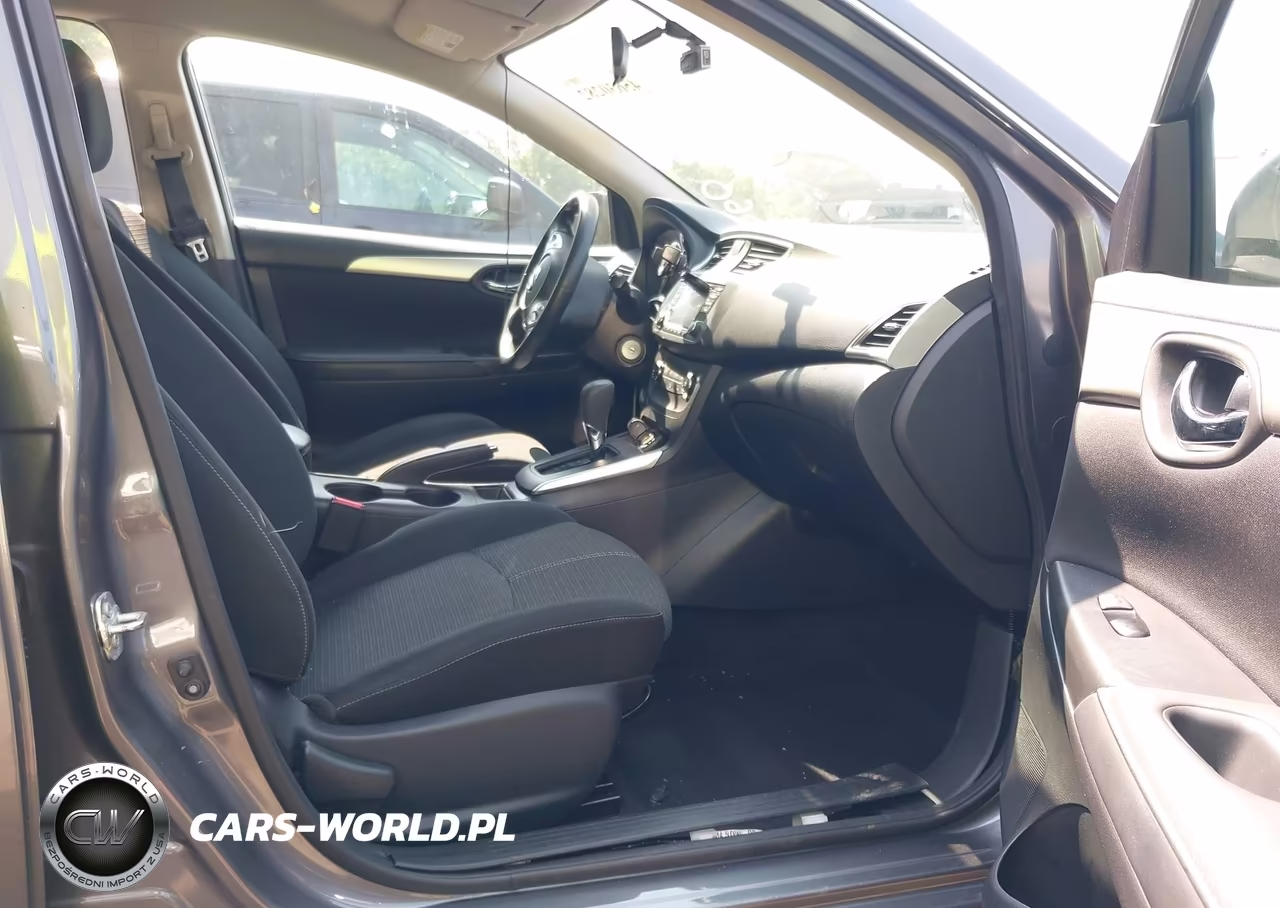 2018 Nissan Sentra S VIN:3N1AB7AP9JY323122 - 5