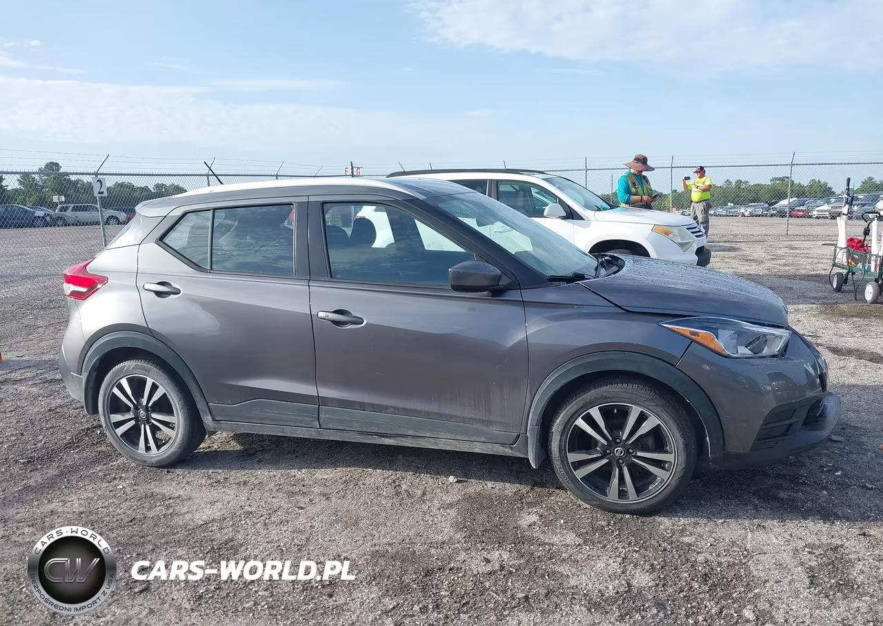 2019 Nissan Kicks Sv VIN:3N1CP5CU3KL471833 - 13