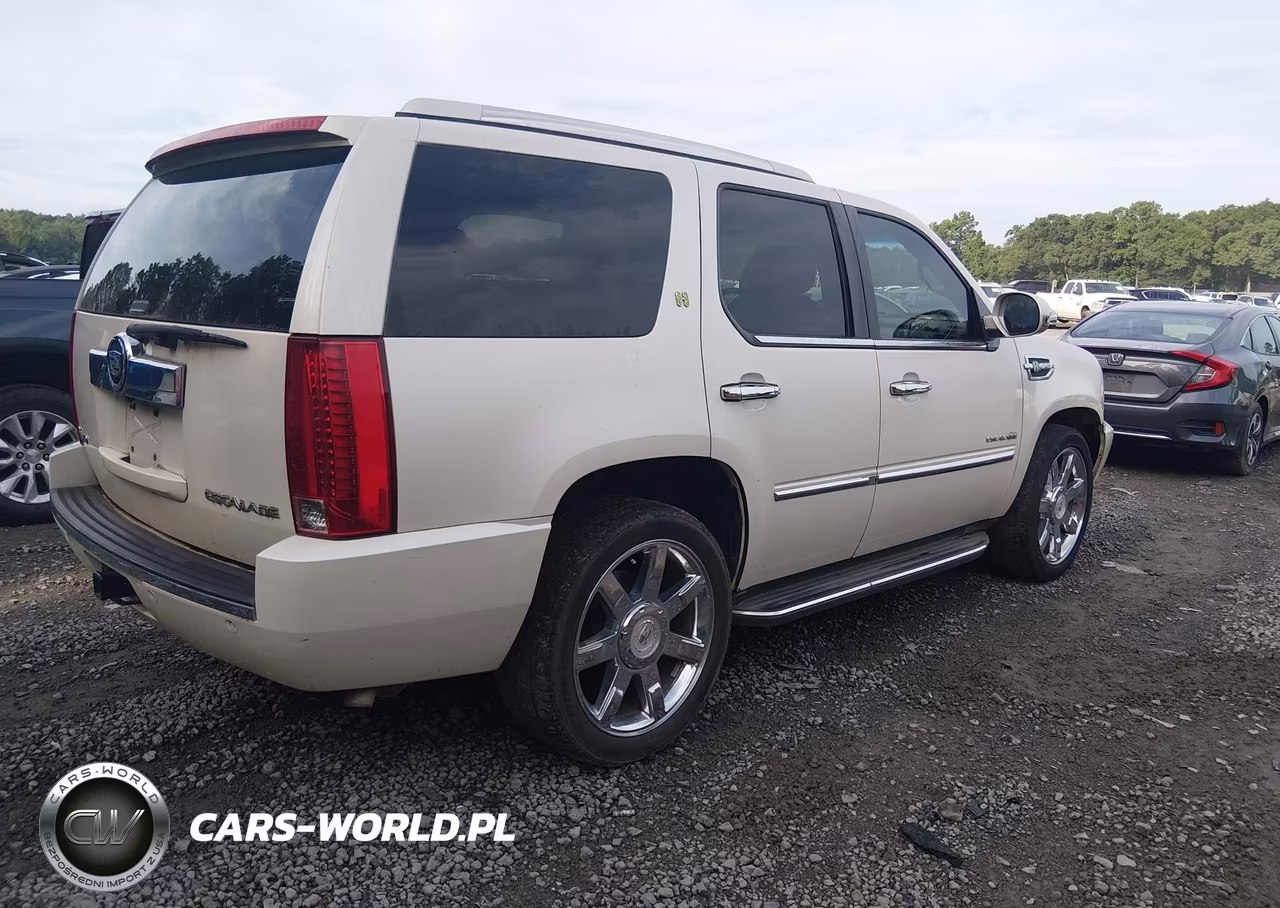 2011 Cadillac Escalade Hybrid Standard VIN:1GYS4EEJXBR325145 - 4