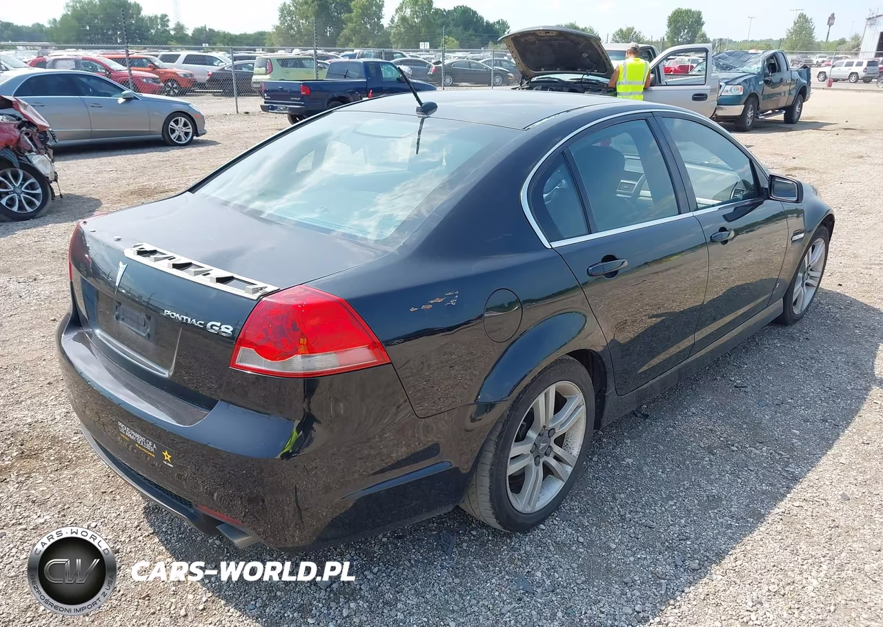 2008 Pontiac G8 VIN:6G2ER57768L149929 - 4