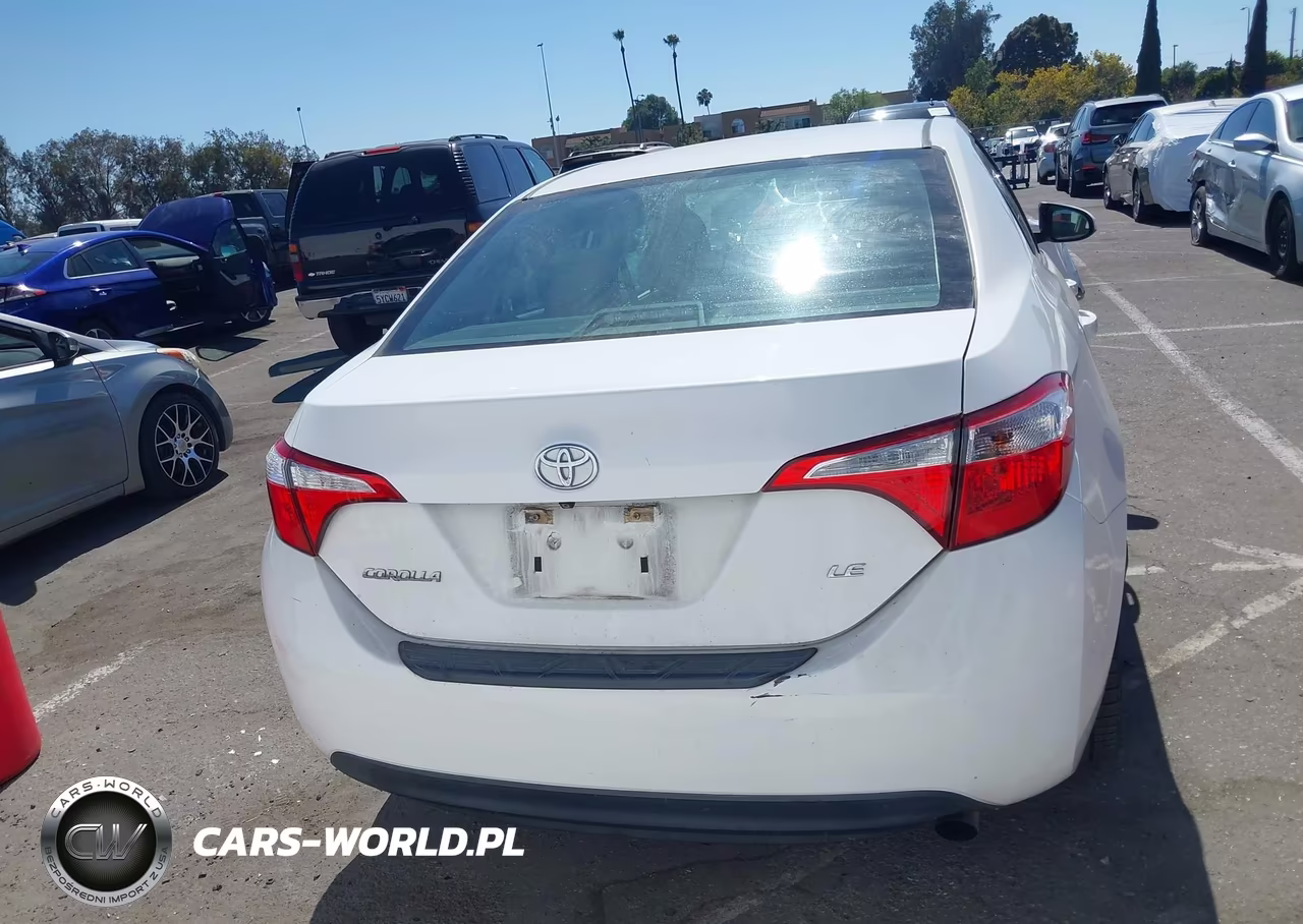 2015 Toyota Corolla Le Plus VIN:5YFBURHE5FP231184 - 16