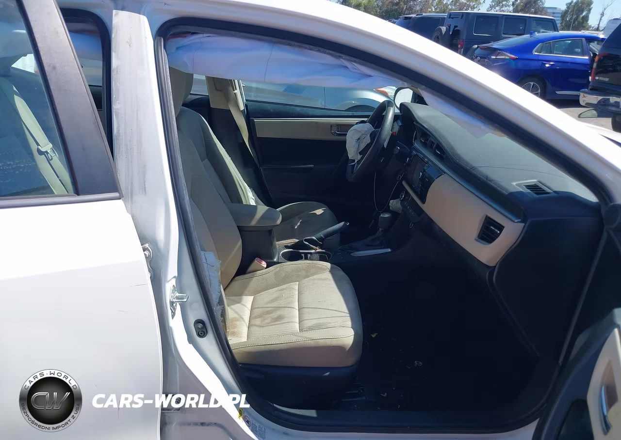 2015 Toyota Corolla Le Plus VIN:5YFBURHE5FP231184 - 5