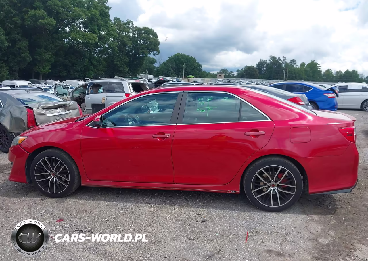2014 Toyota Camry Se VIN:4T1BF1FK3EU870701 - 14