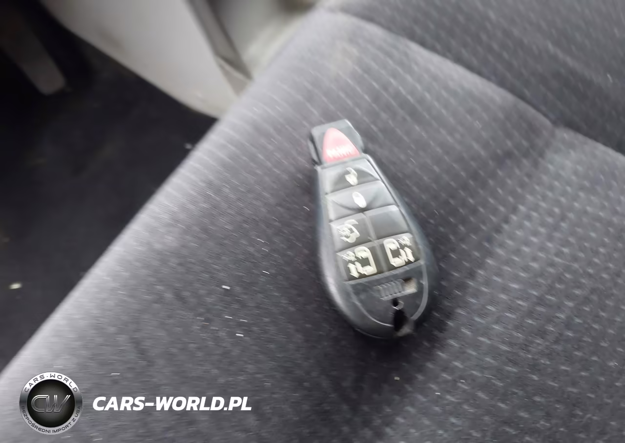 2014 Dodge Grand Caravan Sxt VIN:2C4RDGCG8ER305109 - 11