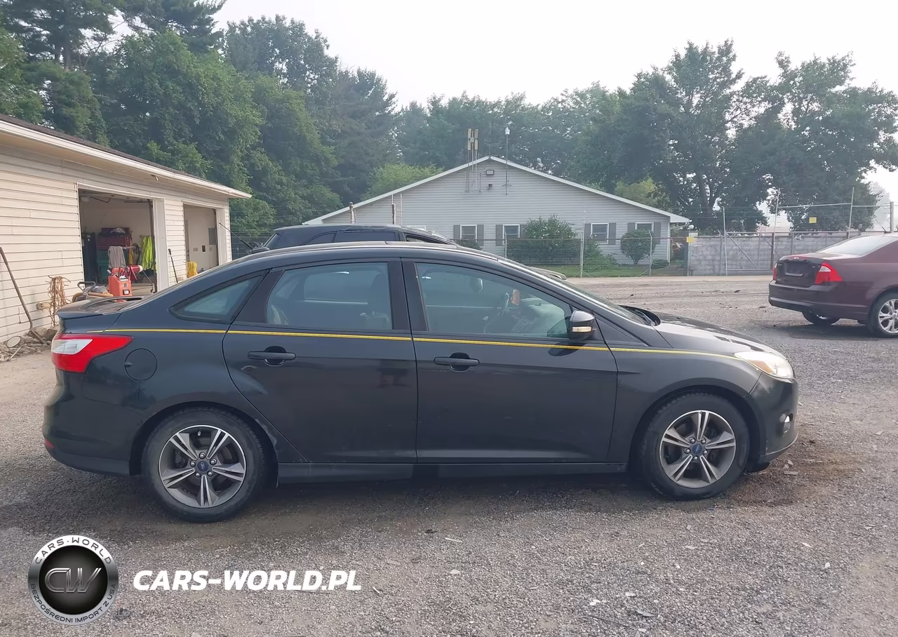 2014 Ford Focus Se VIN:1FADP3F24EL346930 - 14