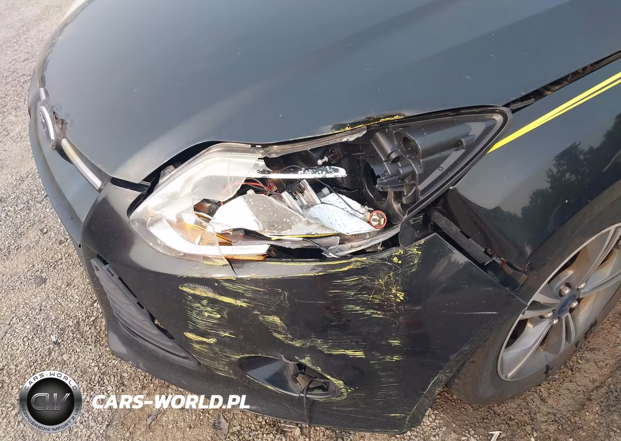 2014 Ford Focus Se VIN:1FADP3F24EL346930 - 6