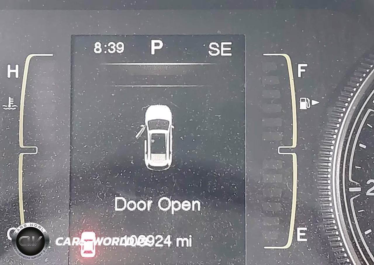 2015 Jeep Cherokee Latitude VIN:1C4PJMCB3FW745167 - 16