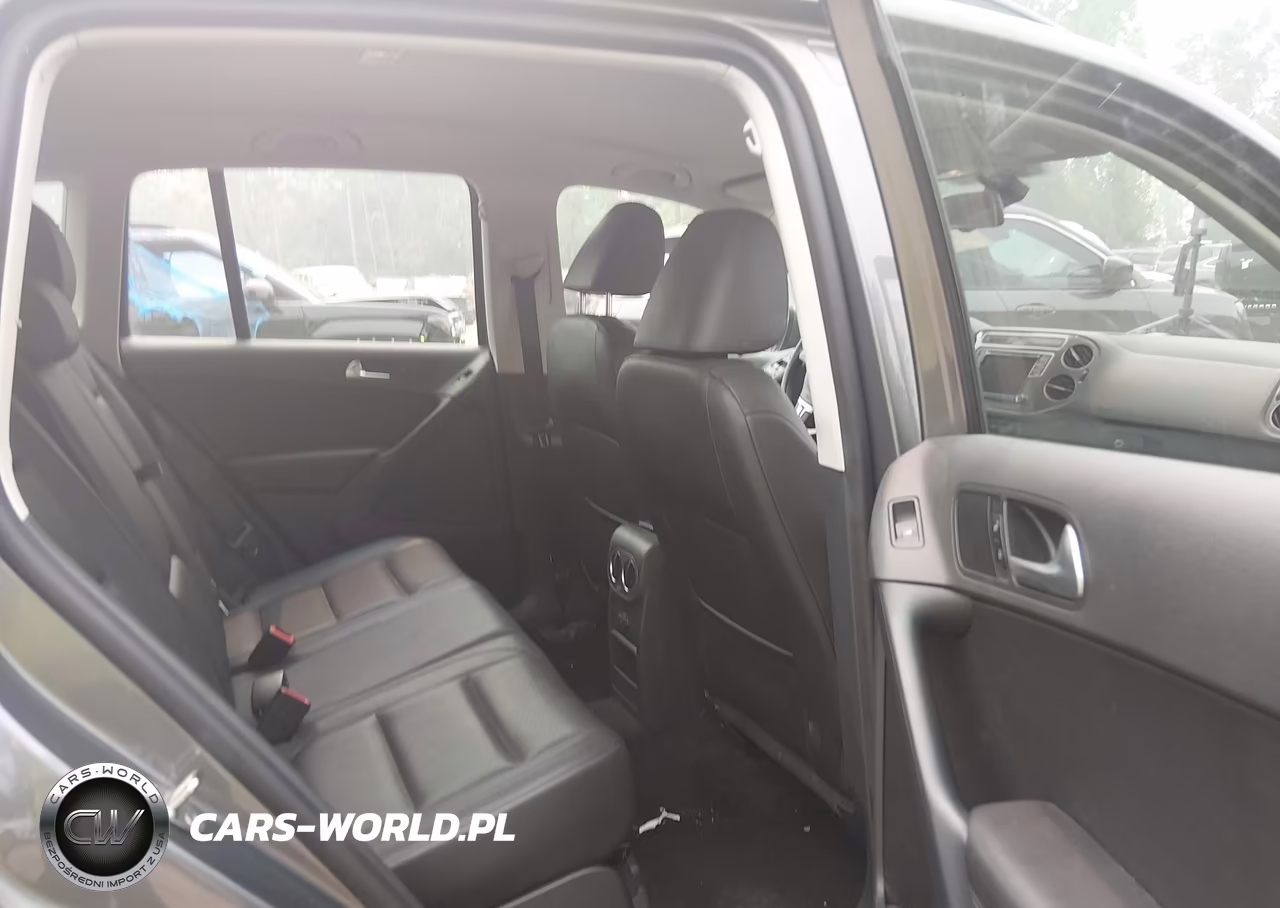 2017 Volkswagen Tiguan 2.0T-2.0T S VIN:WVGBV7AX7HK019297 - 8