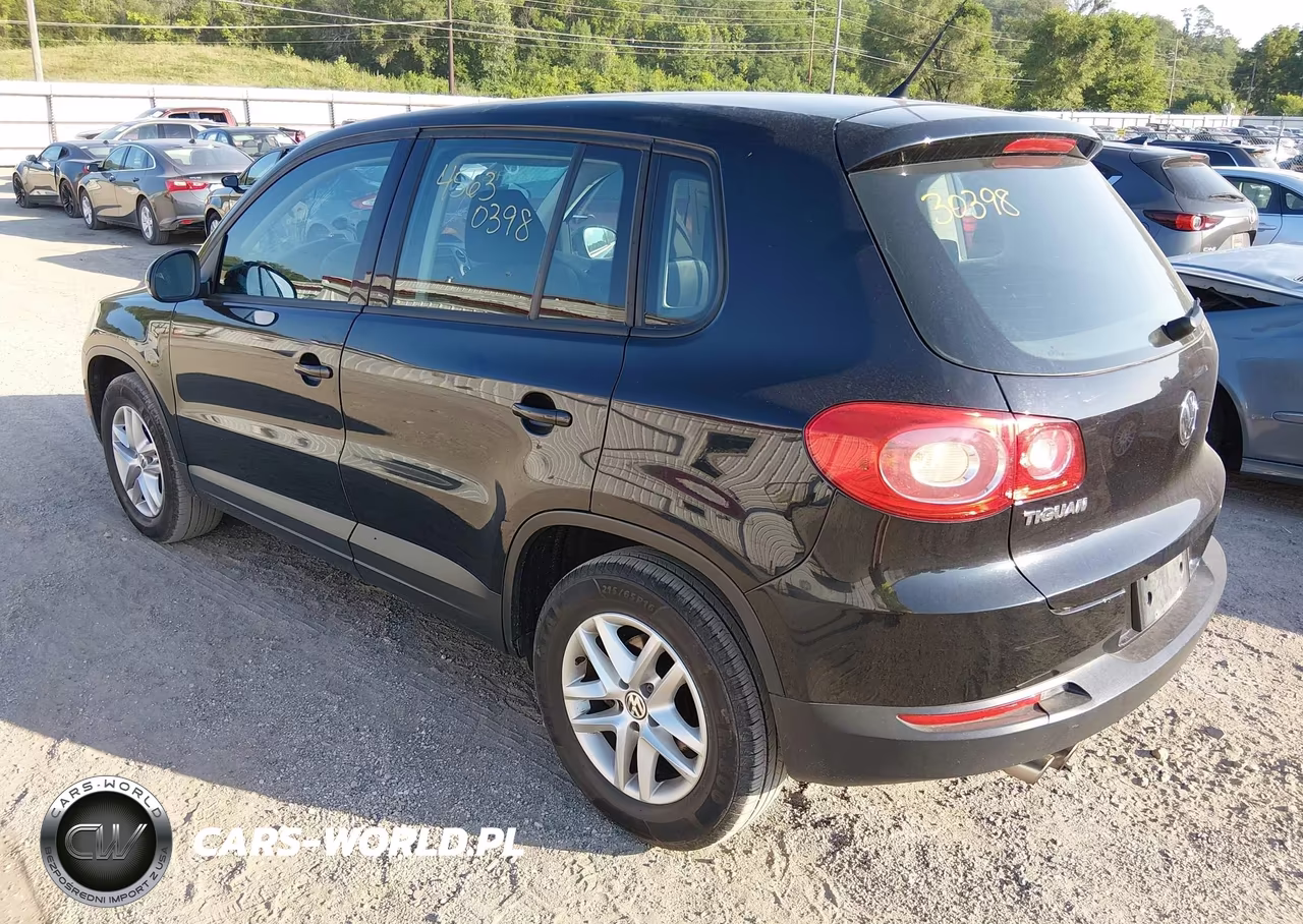 2011 Volkswagen Tiguan S VIN:WVGBV7AX4BW519949 - 3