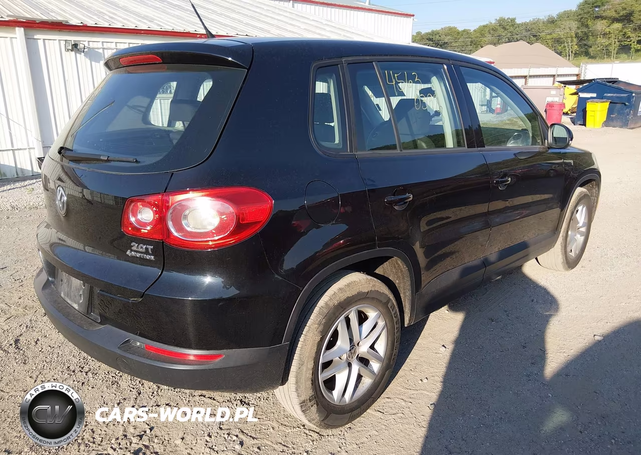 2011 Volkswagen Tiguan S VIN:WVGBV7AX4BW519949 - 4
