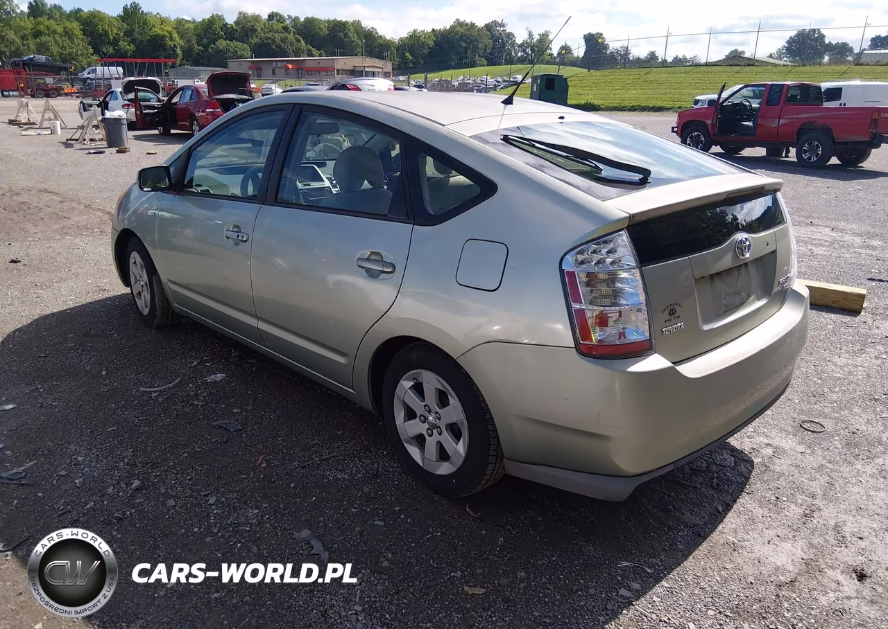 2008 Toyota Prius VIN:JTDKB20UX87708275 - 3
