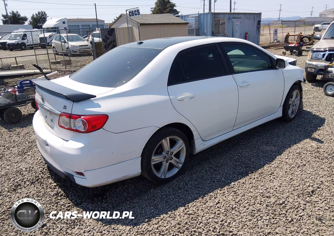2013 Toyota Corolla S VIN:2T1BU4EE4DC951855 - 4