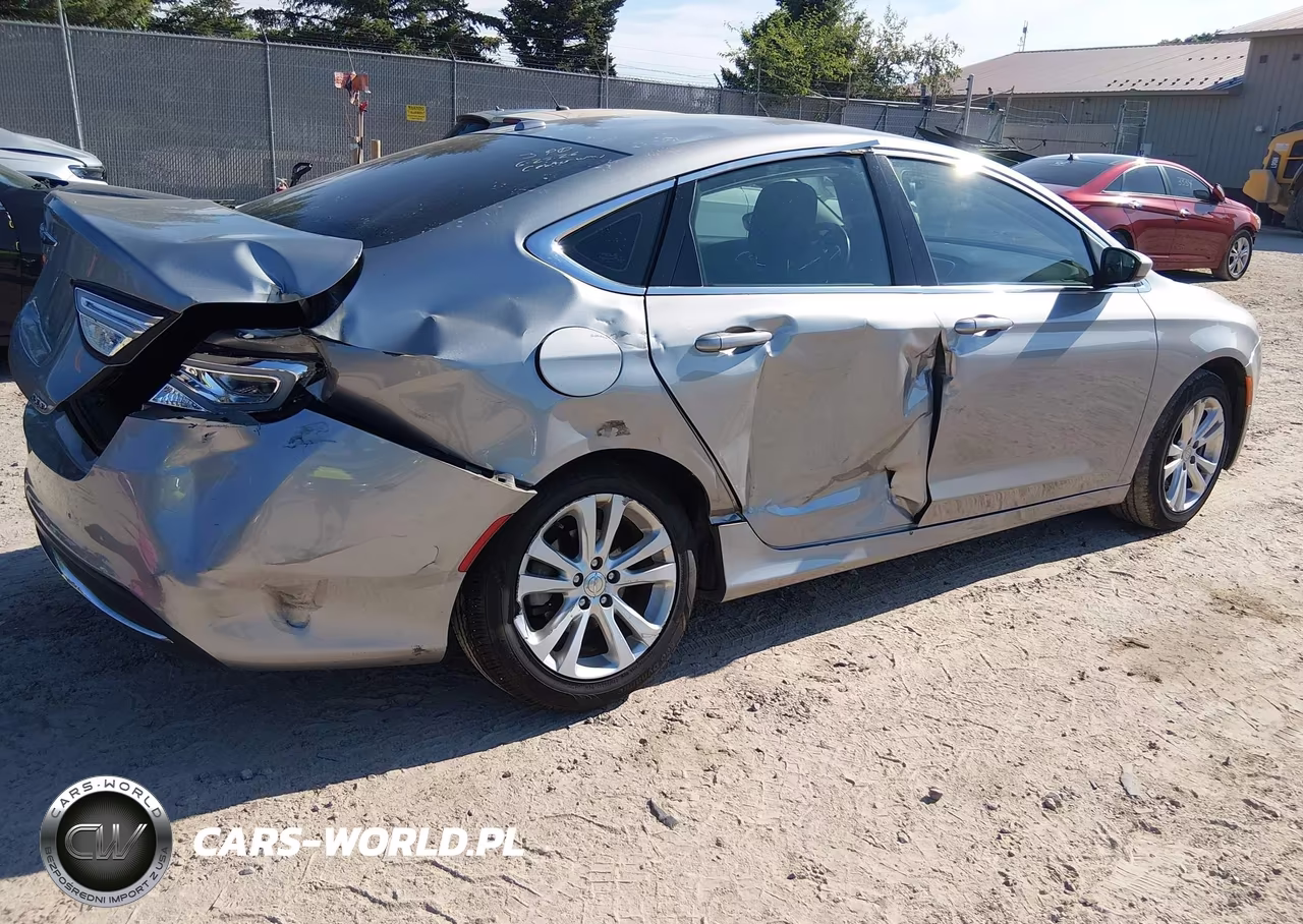 2016 Chrysler 200 Limited VIN:1C3CCCAB4GN117068 - 4