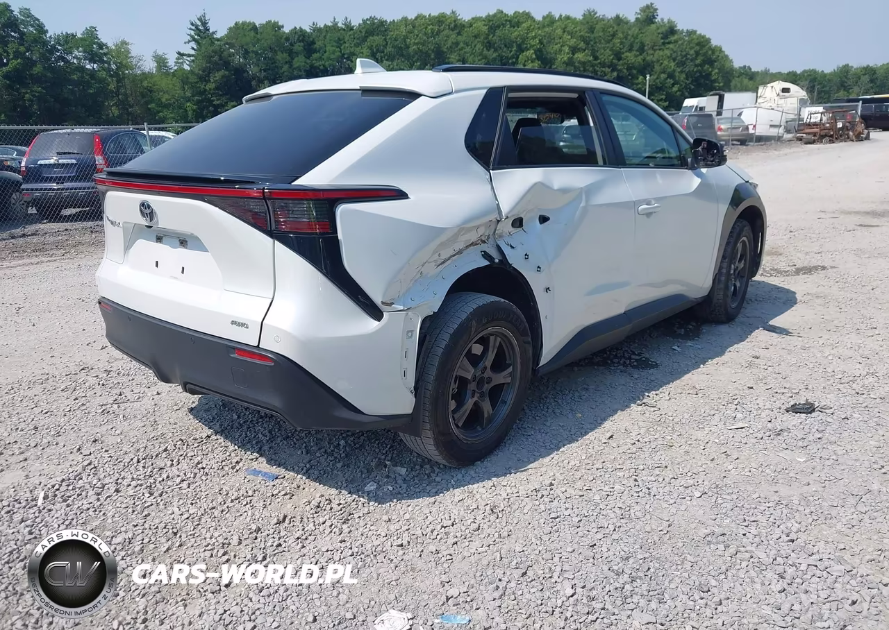 2023 Toyota Bz4X Xle VIN:JTMABACA6PA018306 - 4