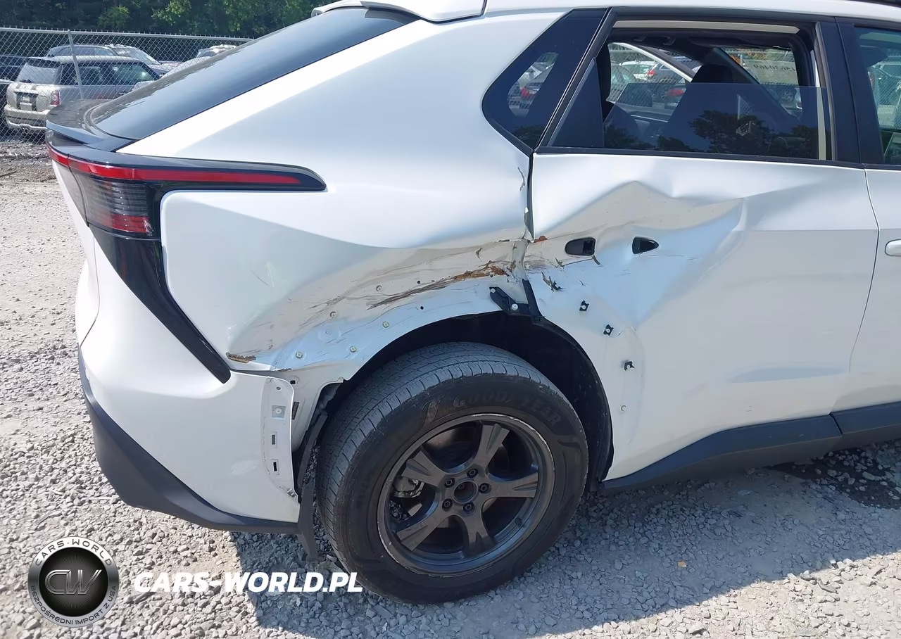 2023 Toyota Bz4X Xle VIN:JTMABACA6PA018306 - 6