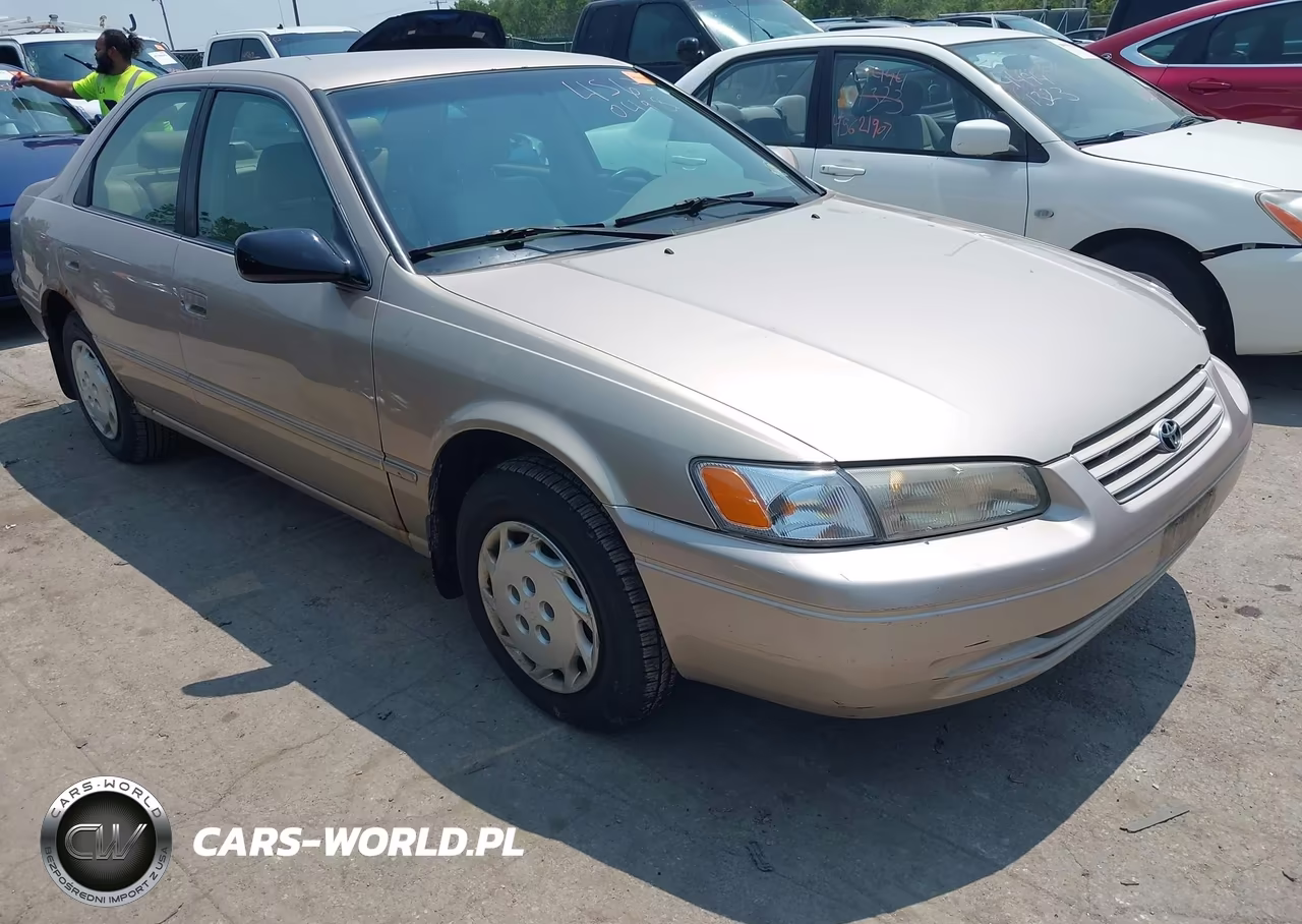 1999 Toyota Camry Le VIN:4T1BG22K5XU915942 - 6