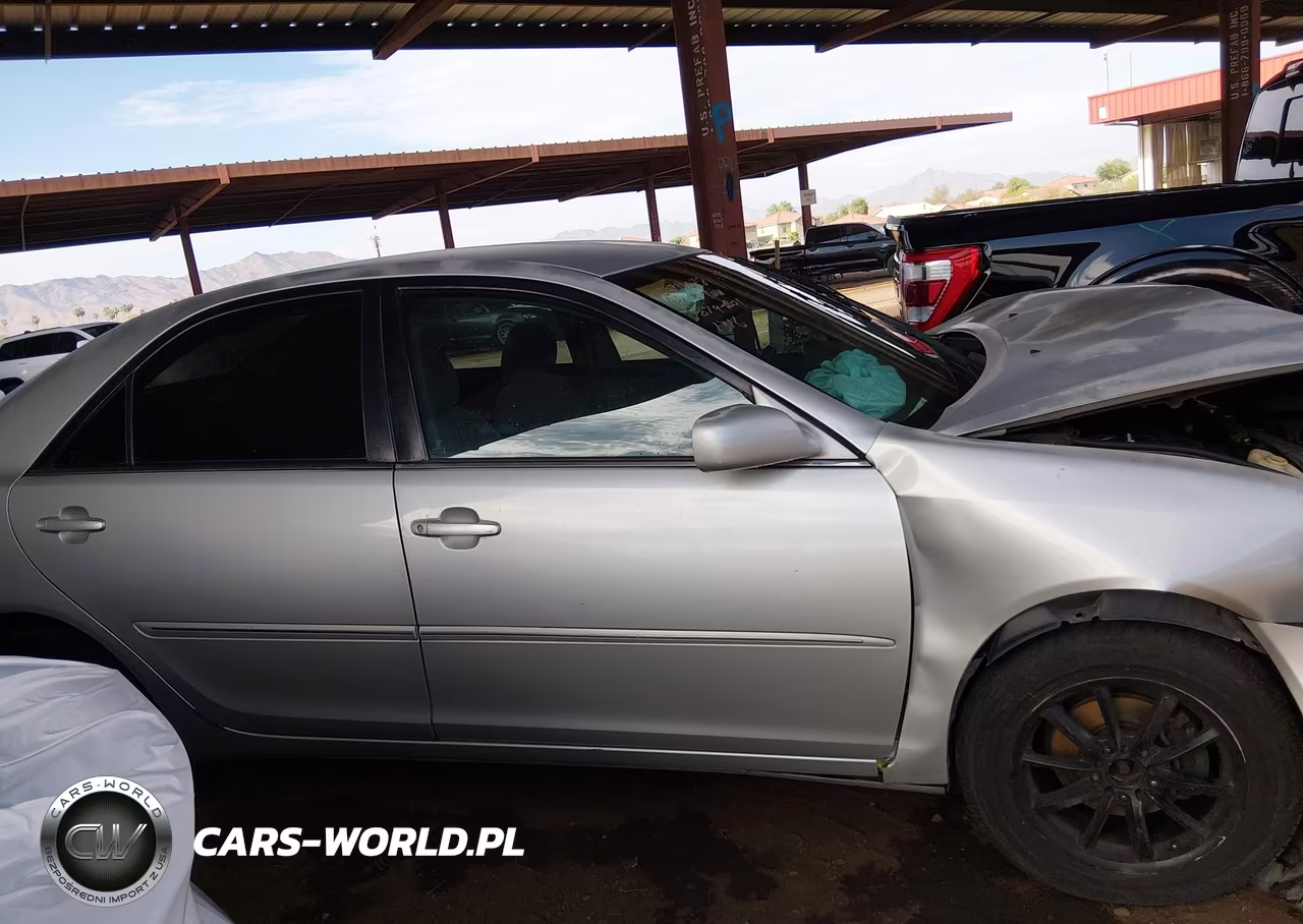 2002 Toyota Camry Xle VIN:4T1BE32KX2U081316 - 13