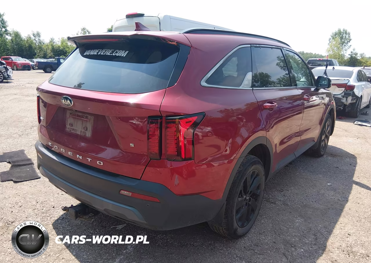 2021 Kia Sorento S VIN:5XYRLDLCXMG065370 - 4
