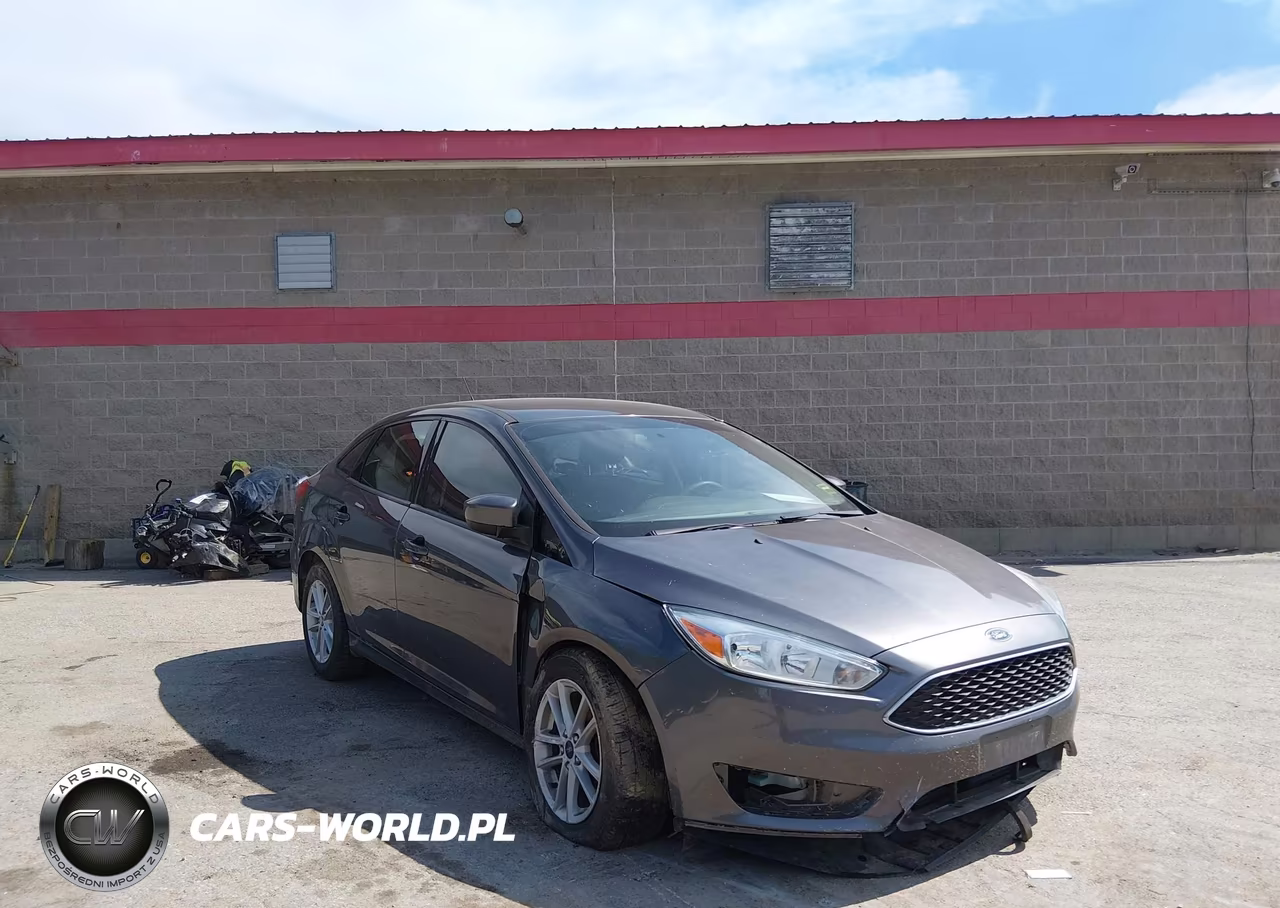 2018 Ford Focus Se VIN:1FADP3F23JL213831 - 6