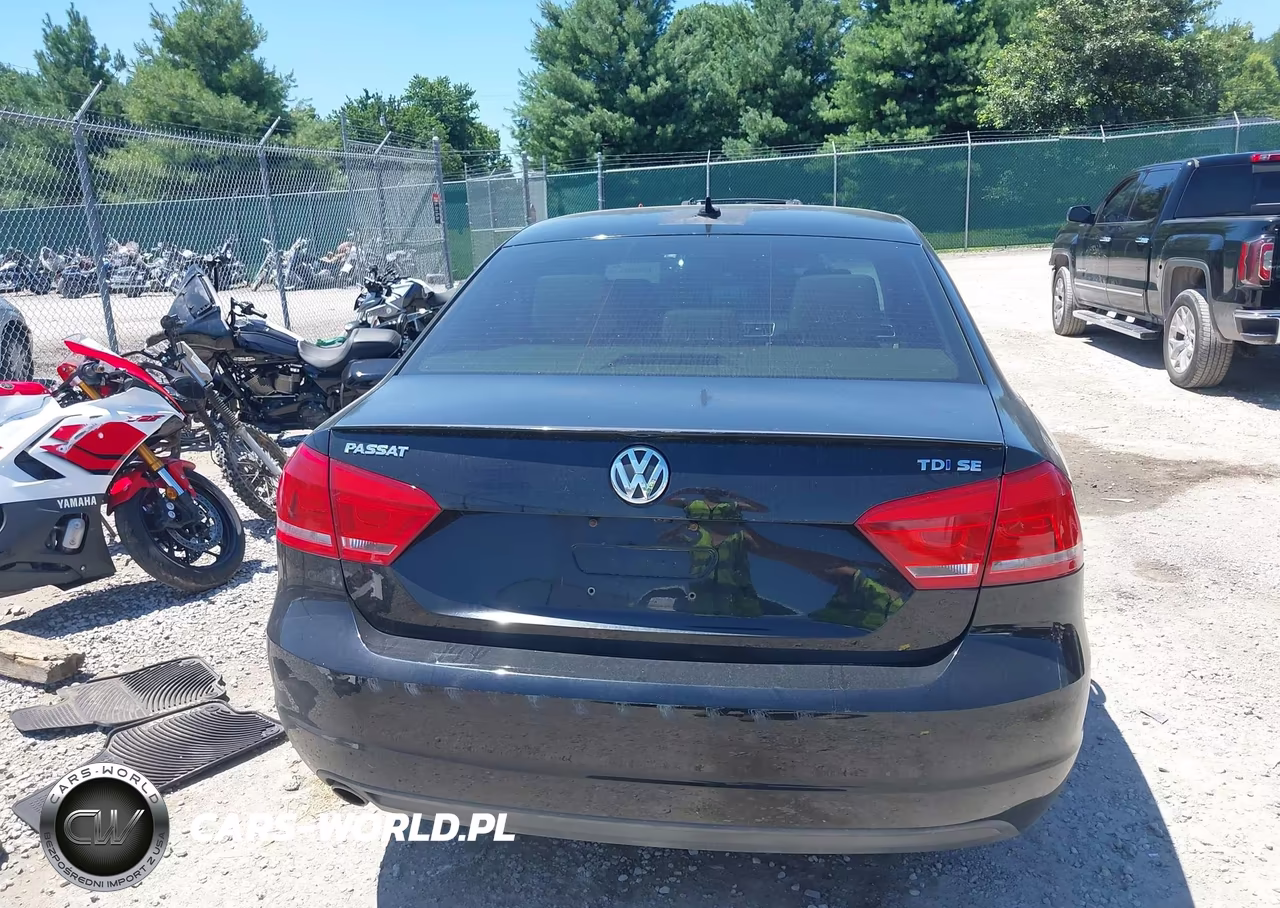 2014 Volkswagen Passat 2.0L Tdi Se VIN:1VWBN7A32EC118971 - 16