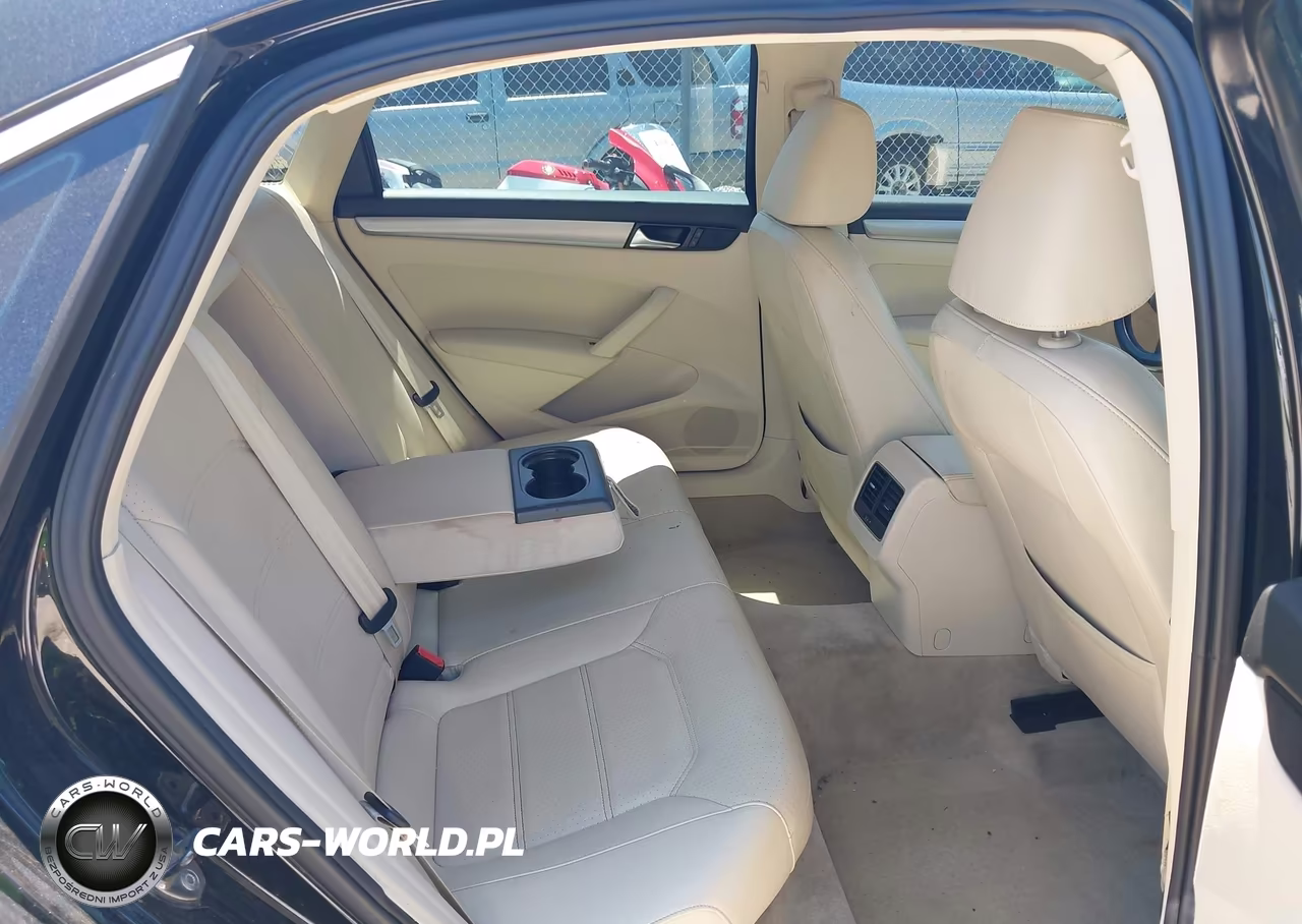 2014 Volkswagen Passat 2.0L Tdi Se VIN:1VWBN7A32EC118971 - 8