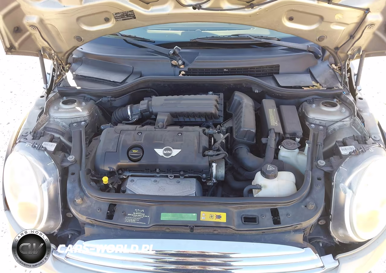 2010 Mini Cooper VIN:WMWMF3C58ATZ26796 - 10