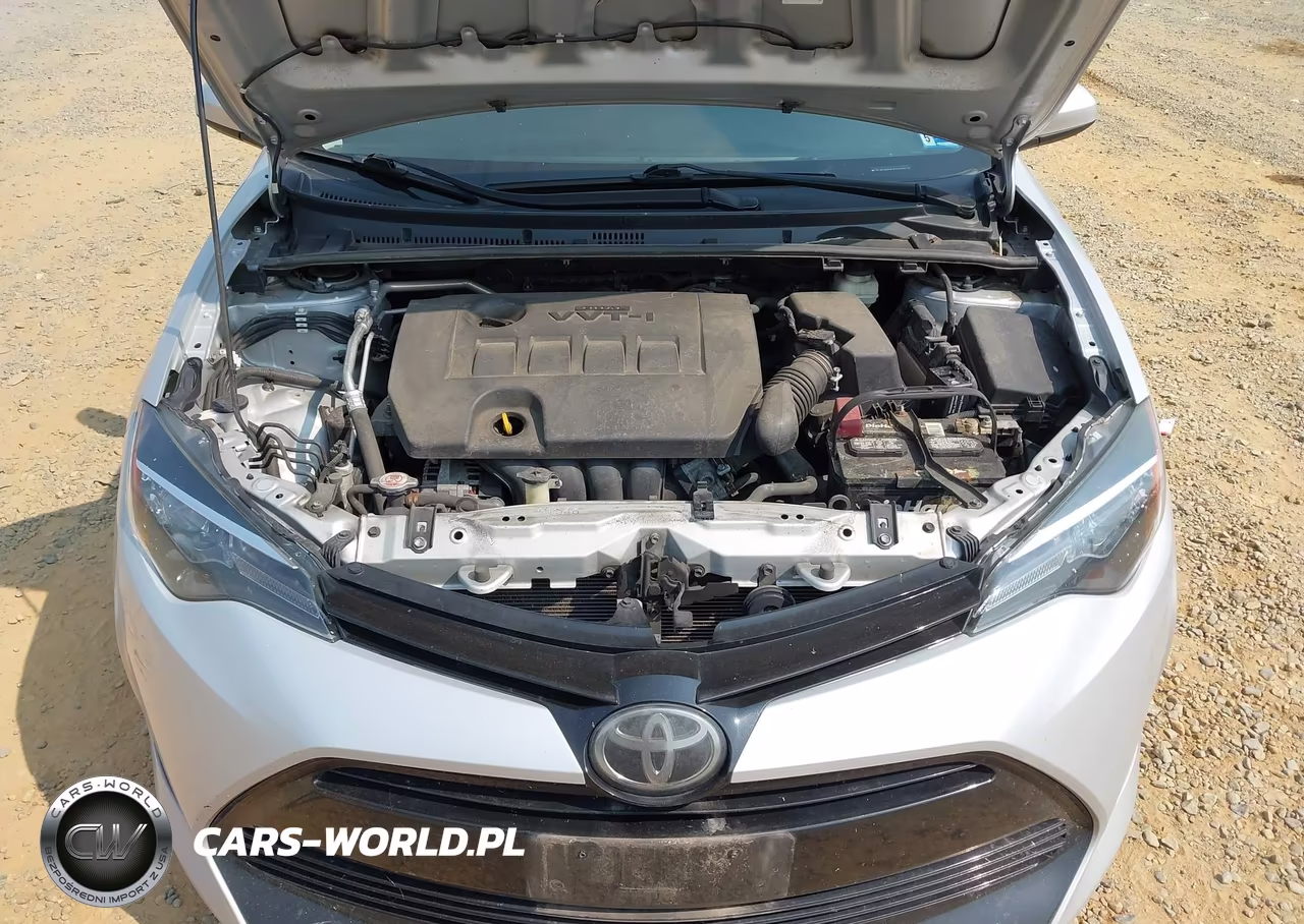 2018 Toyota Corolla Le VIN:2T1BURHE6JC113363 - 10