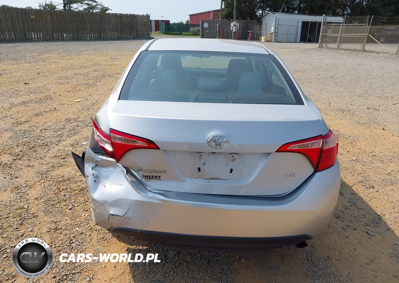 2018 Toyota Corolla Le VIN:2T1BURHE6JC113363 - 16