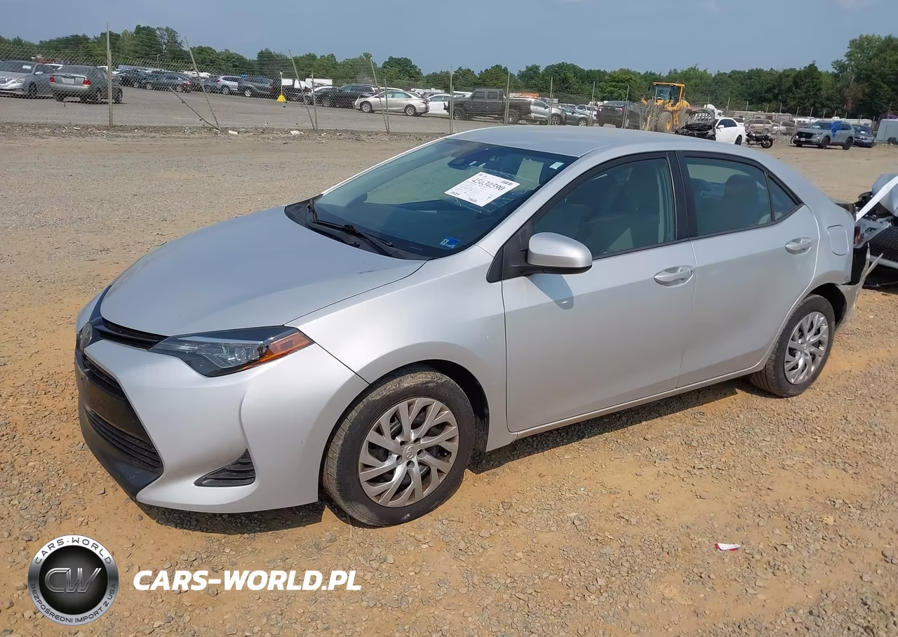 2018 Toyota Corolla Le VIN:2T1BURHE6JC113363 - 2