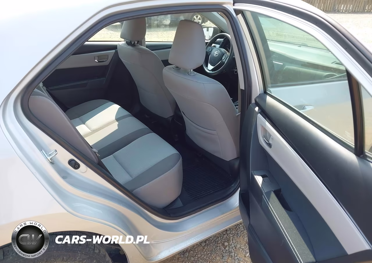 2018 Toyota Corolla Le VIN:2T1BURHE6JC113363 - 8