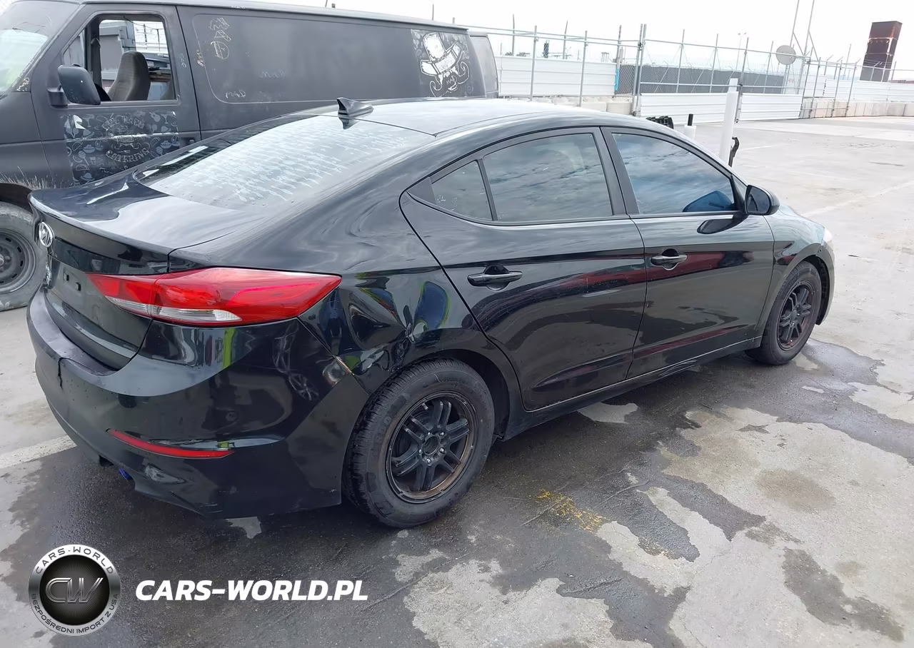 2017 Hyundai Elantra Se VIN:KMHD74LF6HU307449 - 4