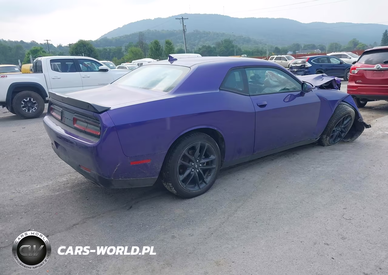 2023 Dodge Challenger Sxt Awd VIN:2C3CDZGG5PH665706 - 4