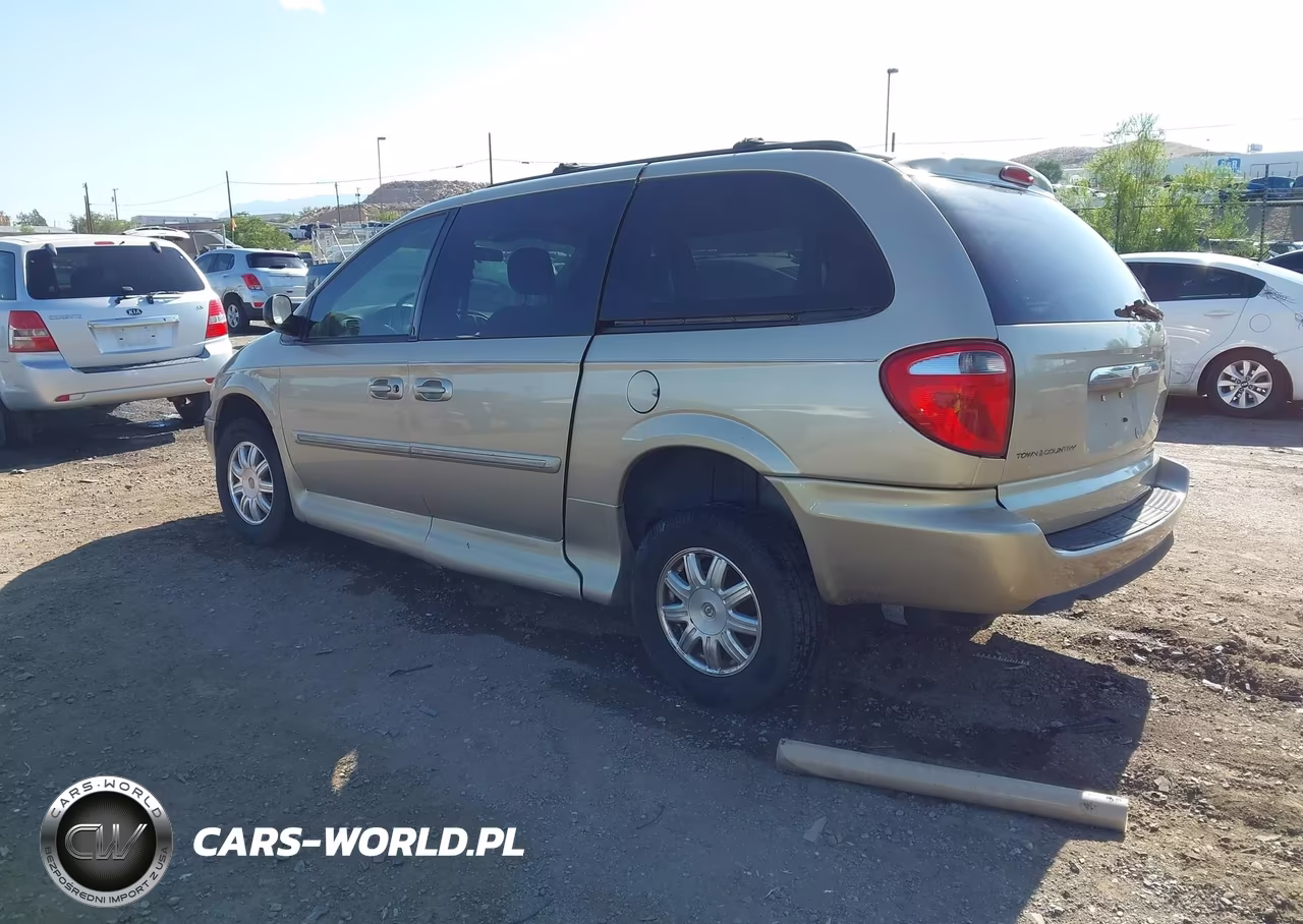 2006 Chrysler Town & Country Touring VIN:2A4GP54LX6R871105 - 3