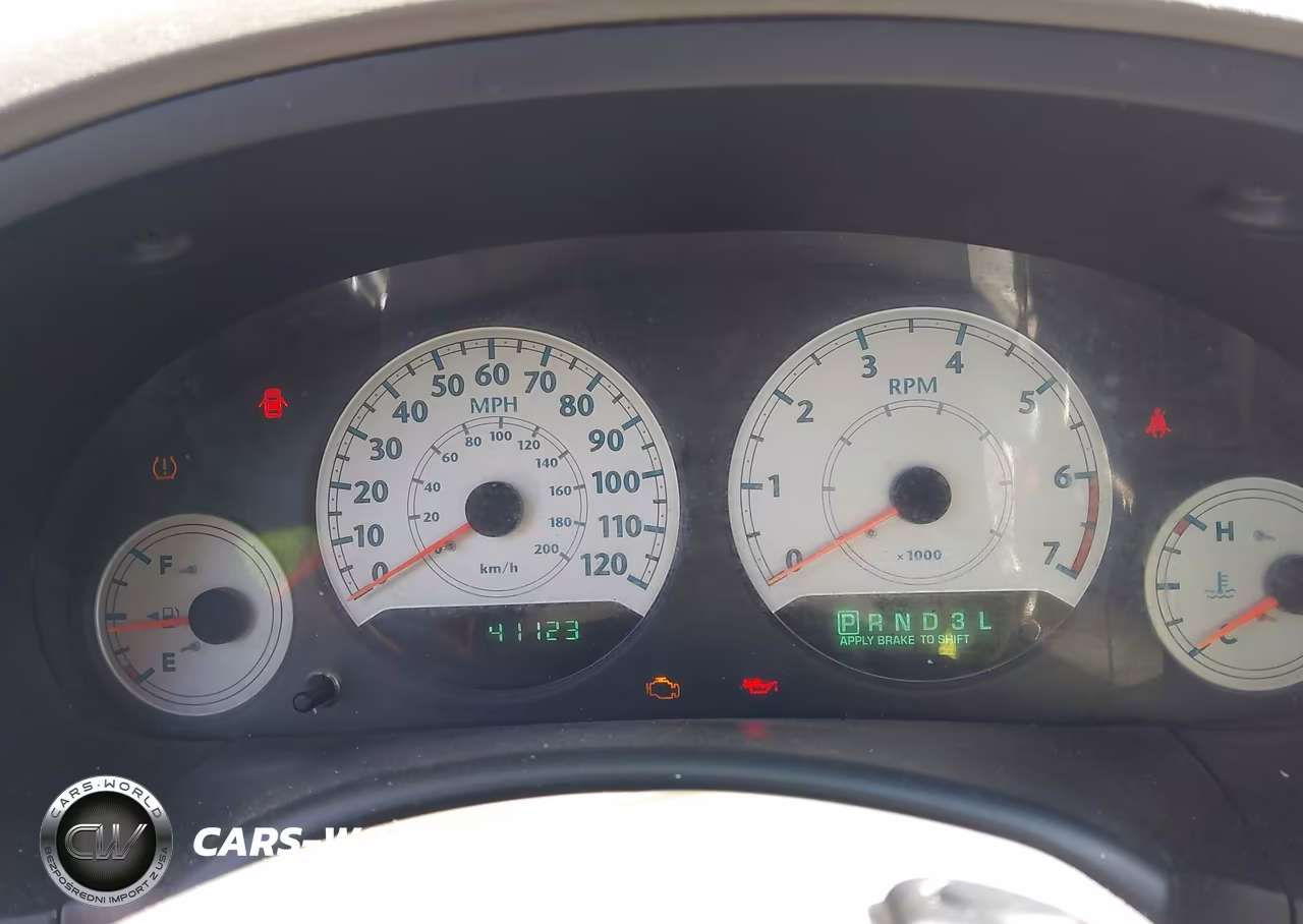 2006 Chrysler Town & Country Touring VIN:2A4GP54LX6R871105 - 7