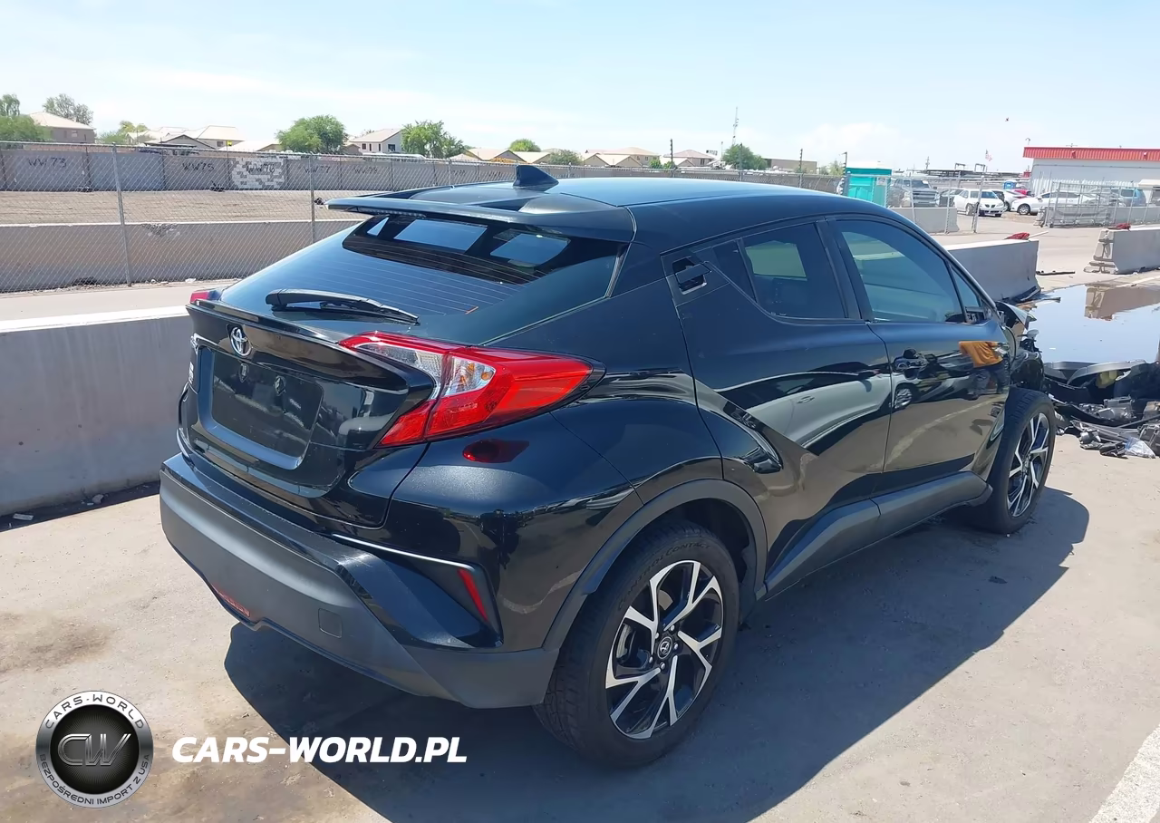 2018 Toyota C-Hr Xle Premium VIN:NMTKHMBX0JR034603 - 4