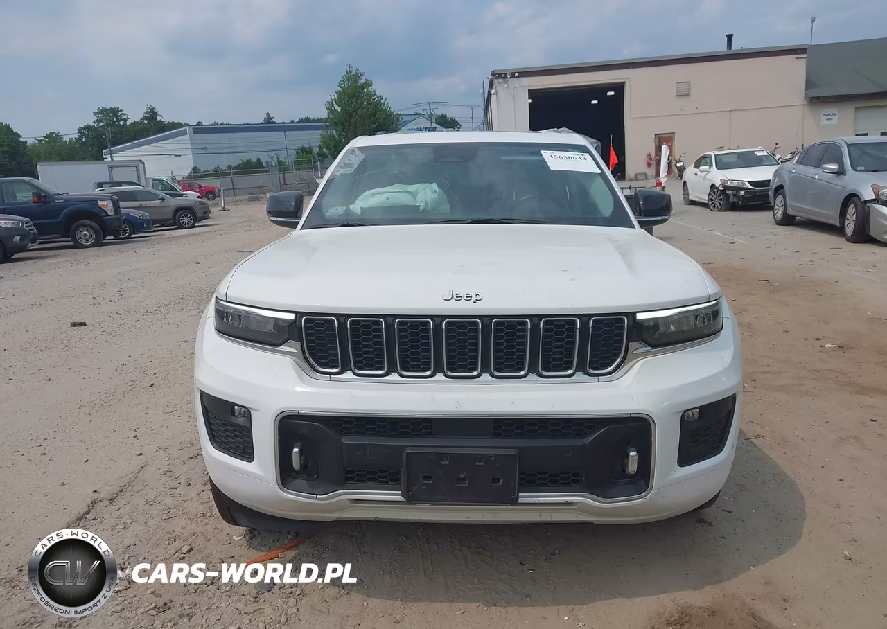 2022 Jeep Grand Cherokee Overland 4X4 VIN:1C4RJHDG2N8553199 - 12