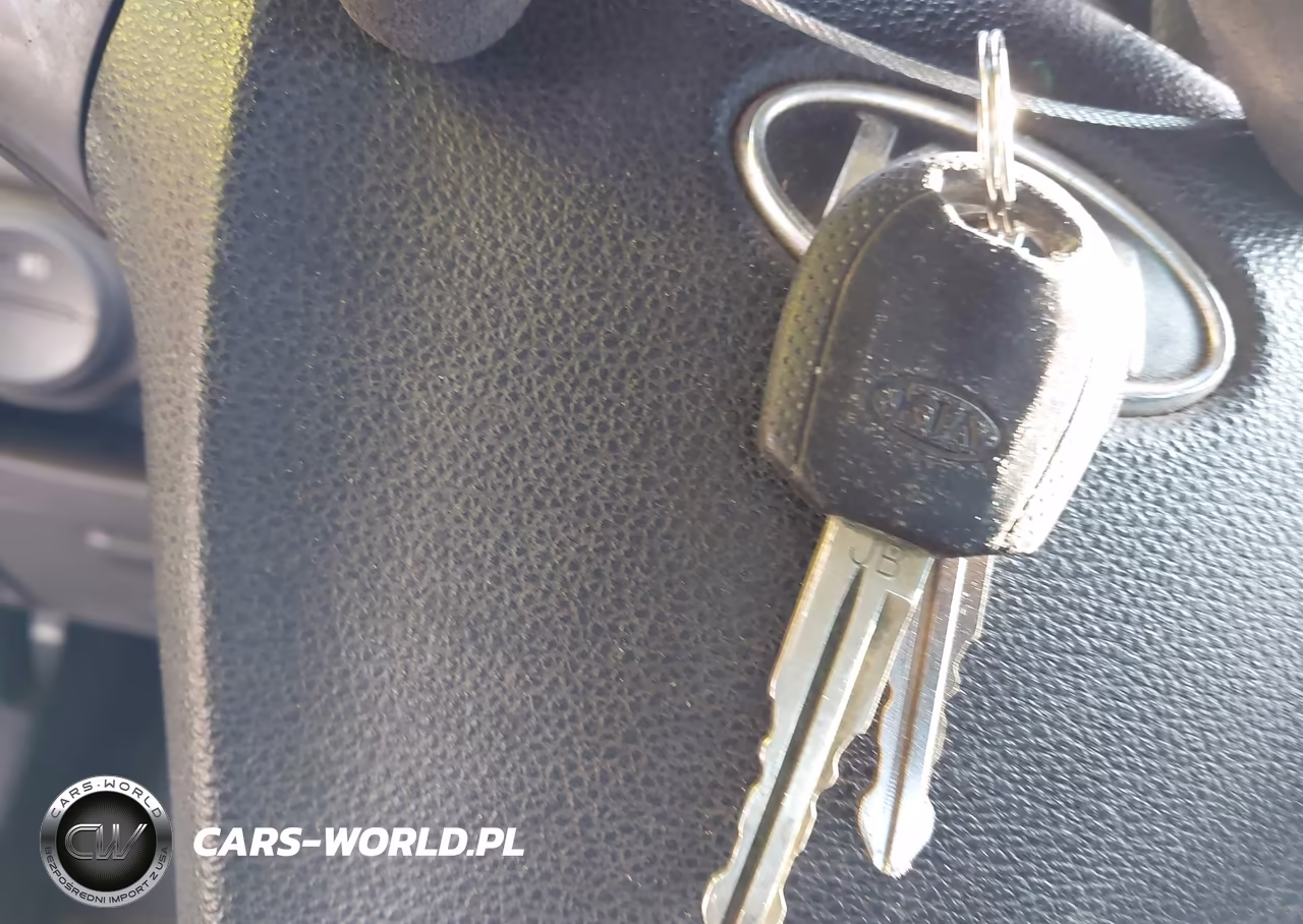 2007 Kia Rio Sx VIN:KNADE123276239067 - 11