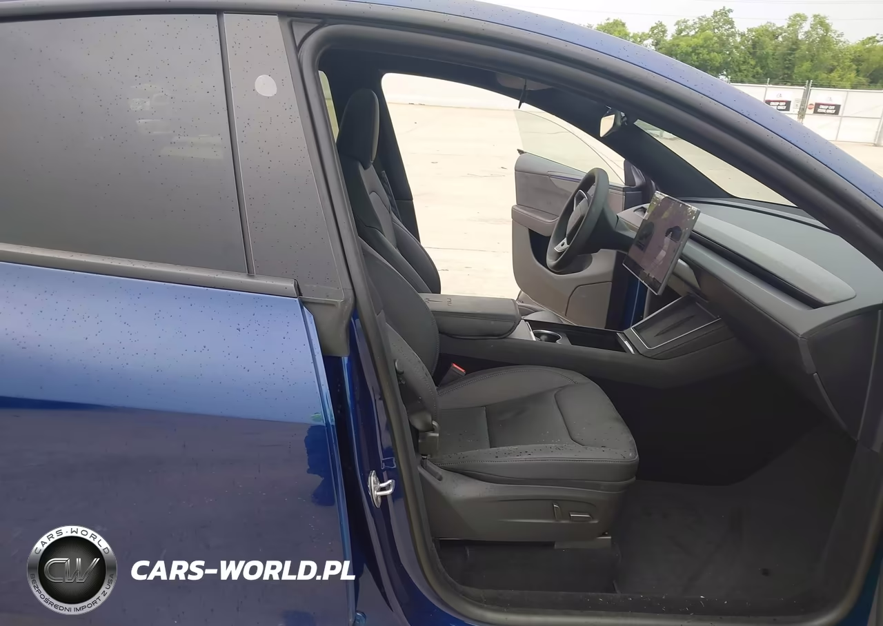 2026 Tesla Model Y All-Wheel Drive-Long Range Launch Series-Premium All-Wheel Drive VIN:7SAYGAEE8TF628454 - 5
