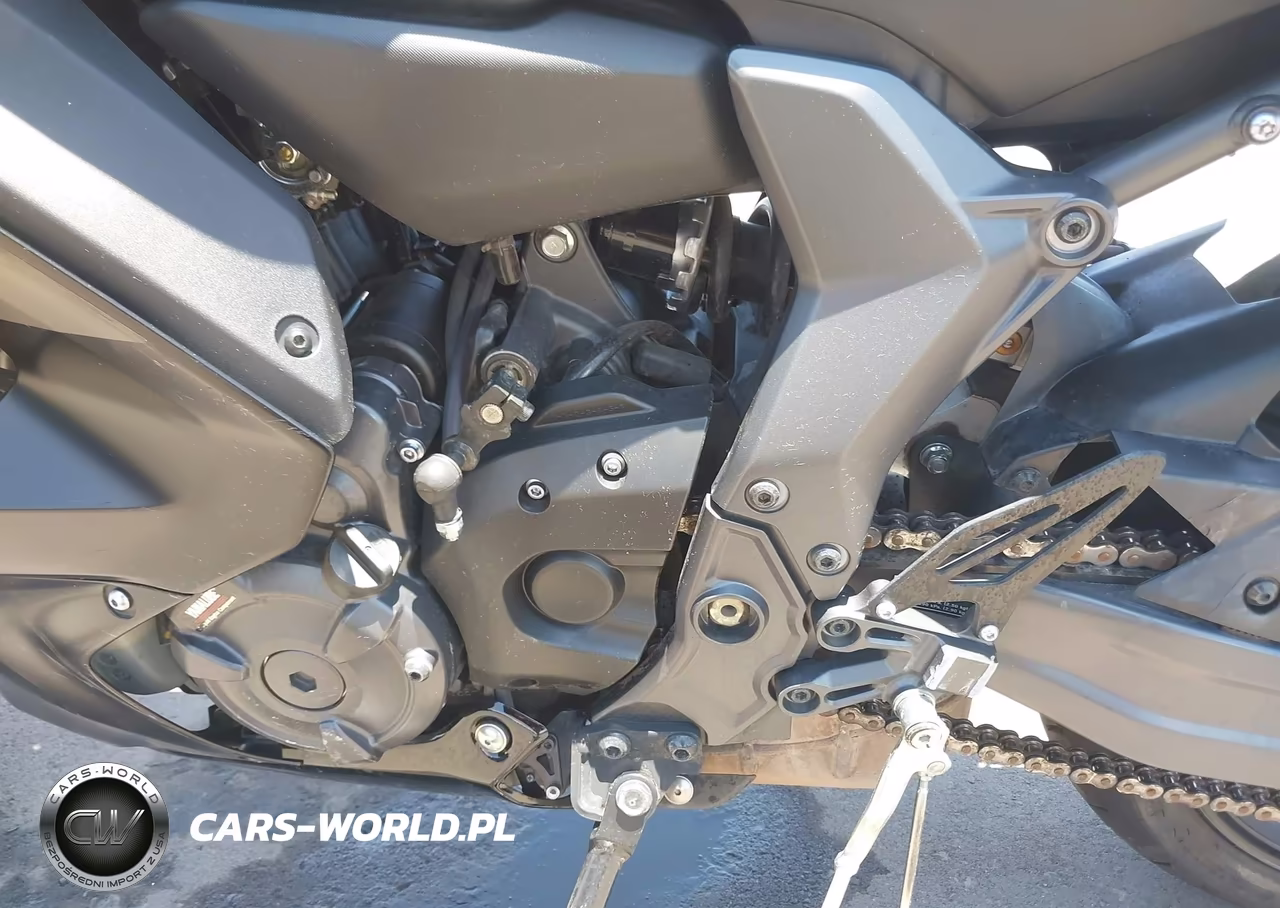2025 Yamaha Yzfr7 VIN:JYARM38E5SA017690 - 9